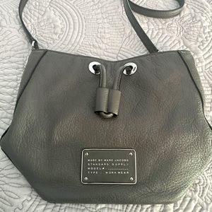 Small gray Marc Jacobs bucket bag. Very good used condition.